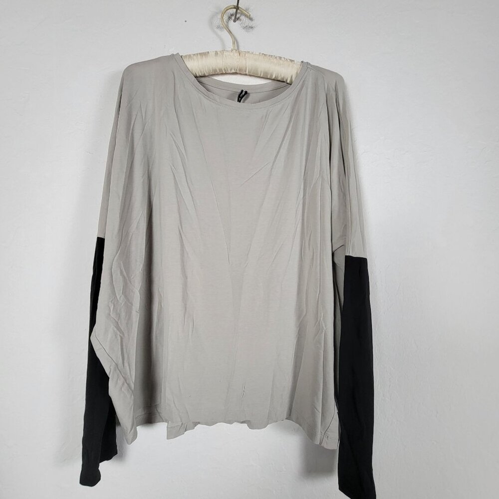 Peter O. Mahler Womens Long Sleeve Top Small Gray & Black Colorblock Stretch